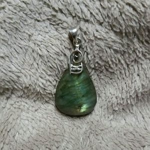 Sterling Silver Labradorite Pendant